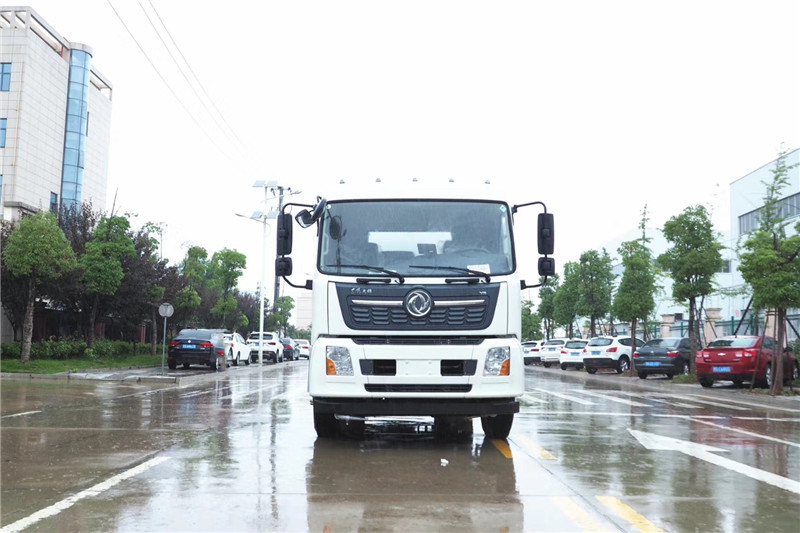 東風(fēng)天龍后八輪20噸噴霧車，國(guó)六綠化噴灑車